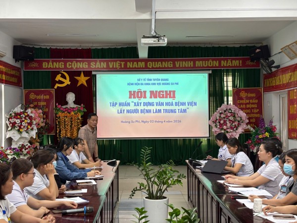 TẬP HUẤN XÂY DỰNG VĂN HÓA BỆNH VIỆN – LẤY NGƯỜI BỆNH LÀM TRUNG TÂM